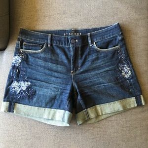 EMBROIDERED DENIM JEAN MIDI LENGTH SHORTS